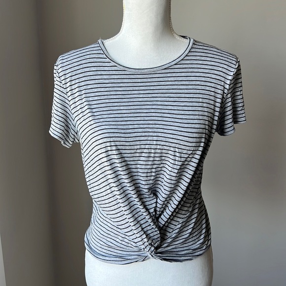 Antistar Tops - Antistar Striped Top with Front Twist
